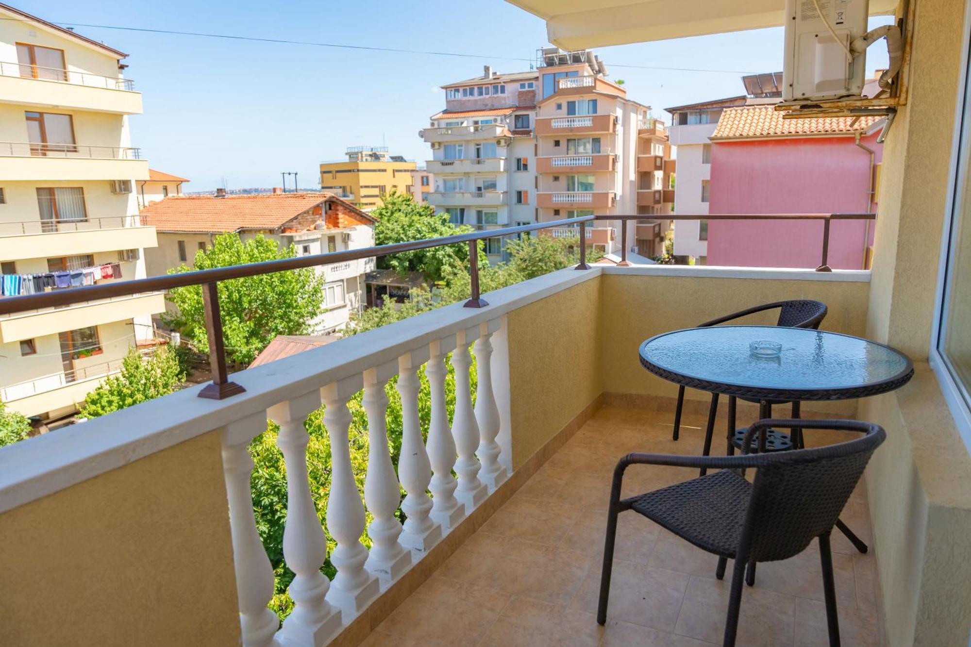 Zlatna Ribka Hotel Chernomorets Exterior foto