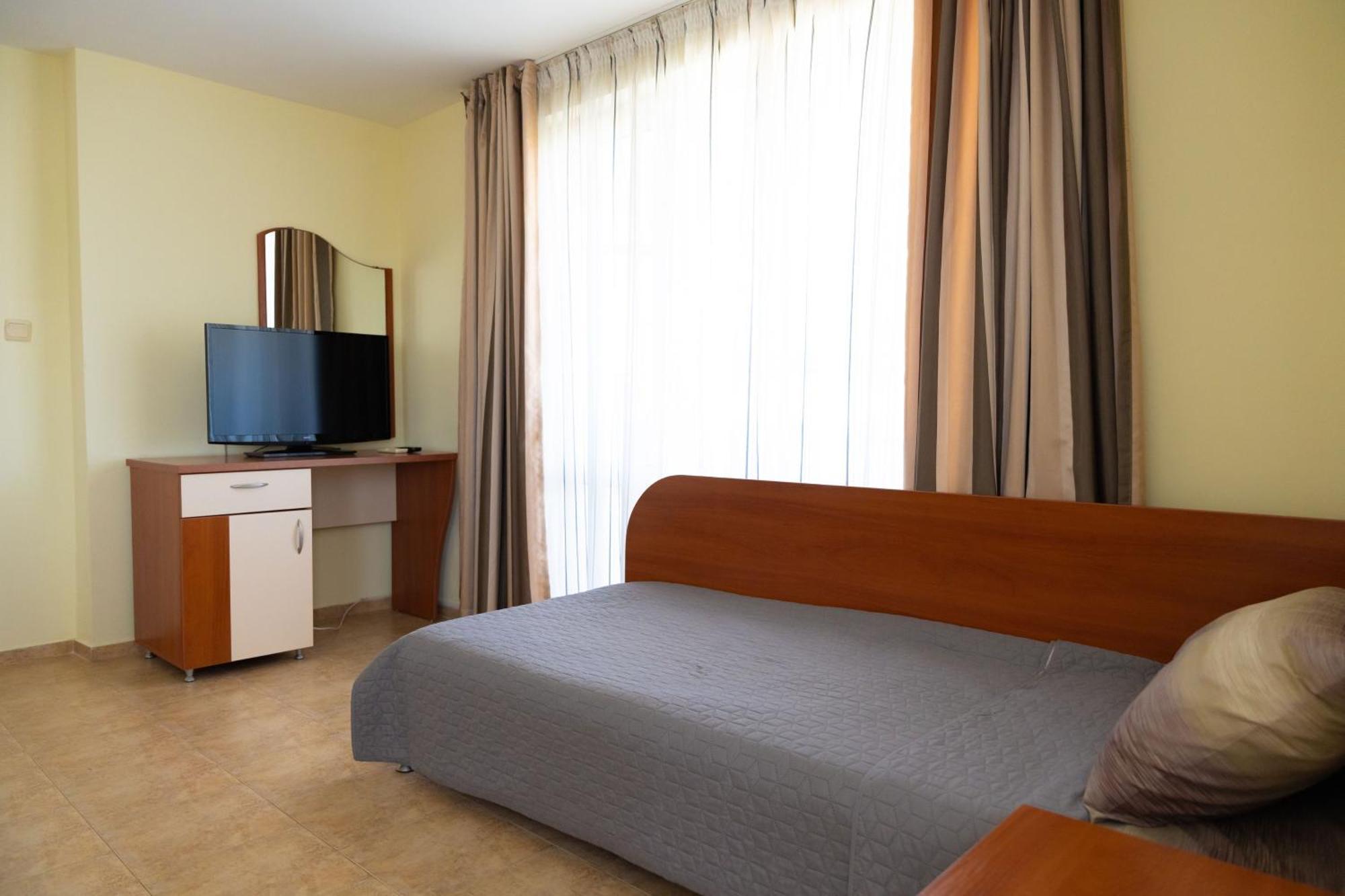 Zlatna Ribka Hotel Chernomorets Exterior foto