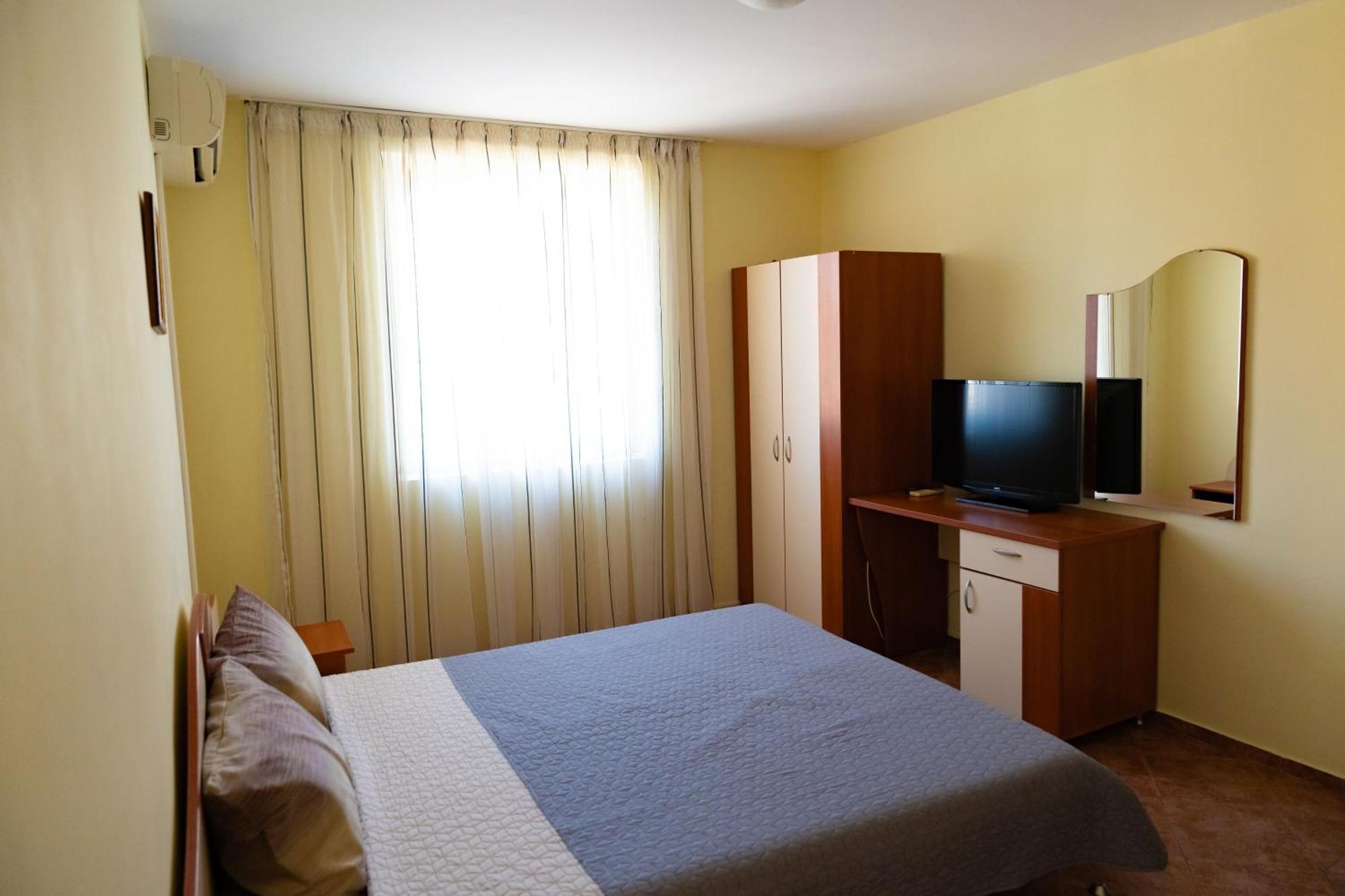 Zlatna Ribka Hotel Chernomorets Exterior foto