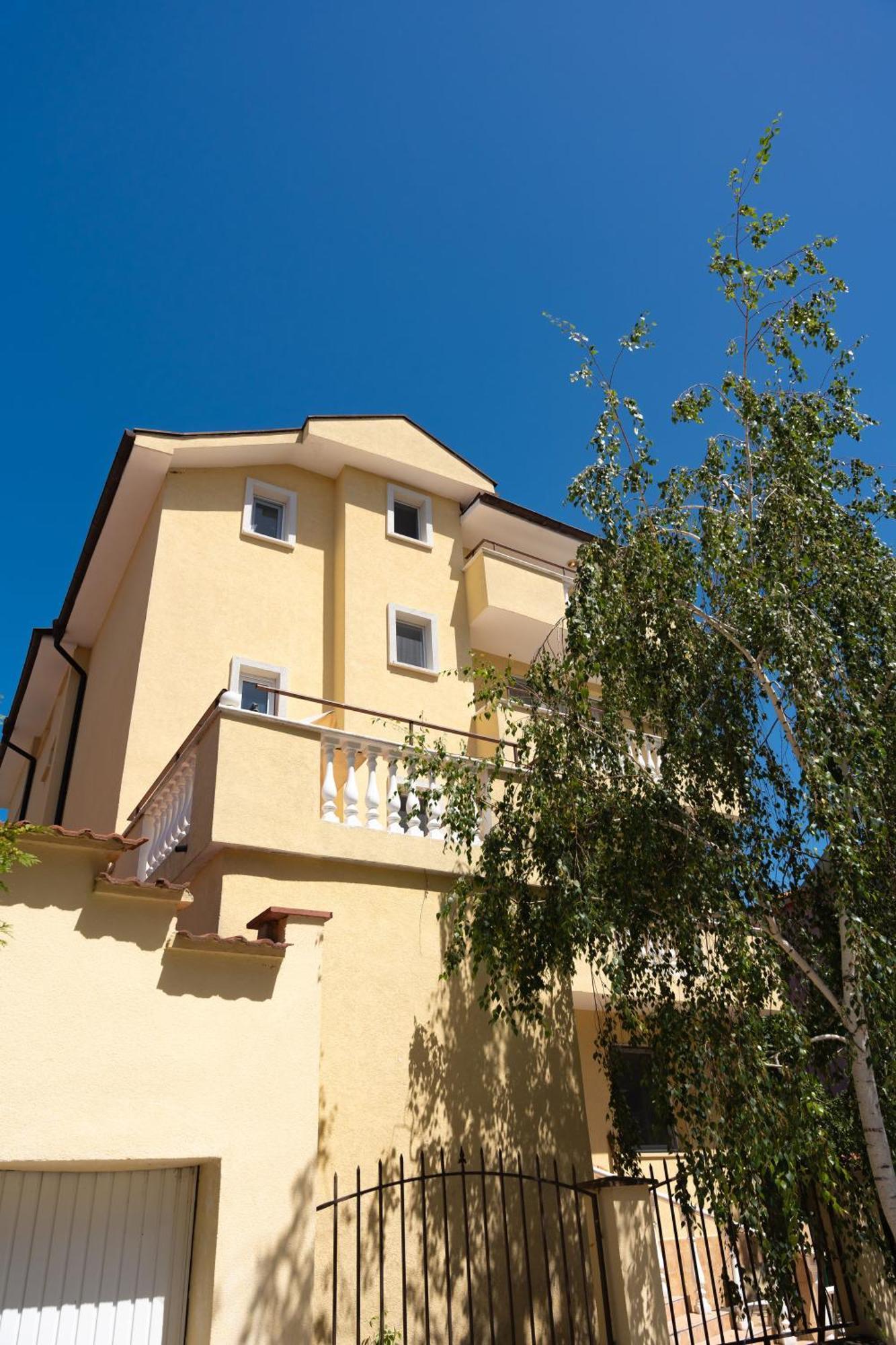 Zlatna Ribka Hotel Chernomorets Exterior foto